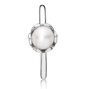 Pandora Ring